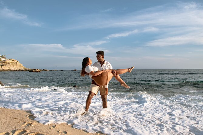 Private Photoshoot Session in Cabo - El Arco Beach Backdrop: Why It Works for Couples and Families