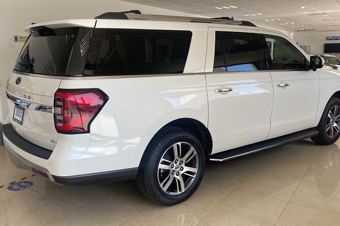Private RoundTrip from Airport to Hotels to Cabo San Lucas Zone 3 - Driver Style: Friendly, Funny, and Ready With Cabo Pointers