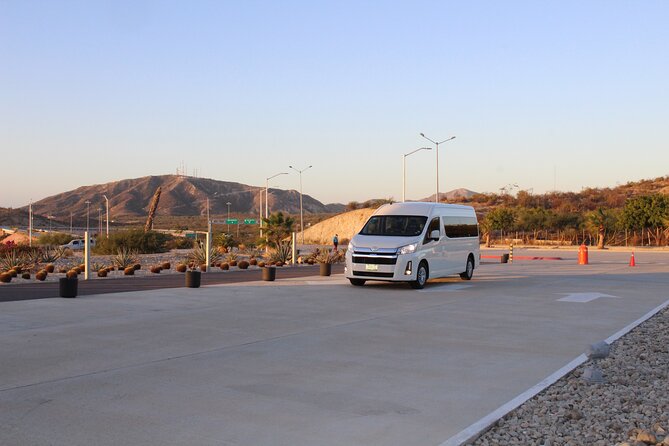 Private San Jose del Cabo Roundtrip Airport Transfer - San José del Cabo vs Cabo San Lucas: choose the right service