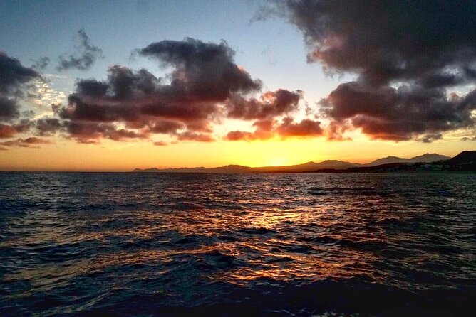 Private Sunset Boat Tour in San Jose del Cabo - Timing the sunset right: what 2 hours usually means on the water