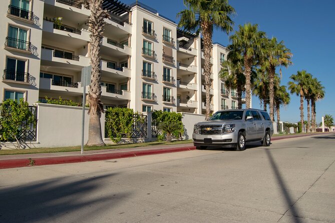 Private SUV RoundTrip From Airport to Hotels in Corridor Zone 2 - Finding Eliker Transfer at Los Cabos Airport (Terminal 2, Shading #4)
