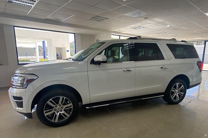 Private SUV RoundTrip from Airport to Hotels Pacific Area Zone 4 - What the ride feels like: comfort, drivers, and getting through traffic