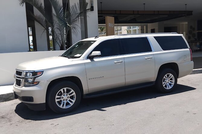 Private SUV RoundTrip from Airport to Hotels Pacific Area Zone 4 - Who should book this private SUV transfer?
