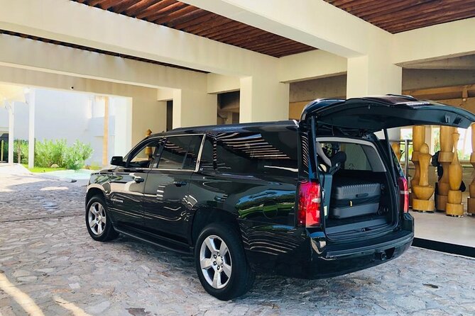 Private Transfer from Los Cabos Airport to Cabo San Lucas - Private Group Value: When $210 Makes Sense