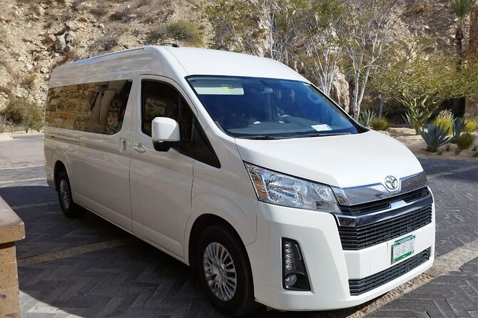 Private Transfer from the Airport to Hotels in Los Cabos 1-10px - Cold Drinks, Clean Air-Conditioned Rides, and the 30–50 Minute Sweet Spot