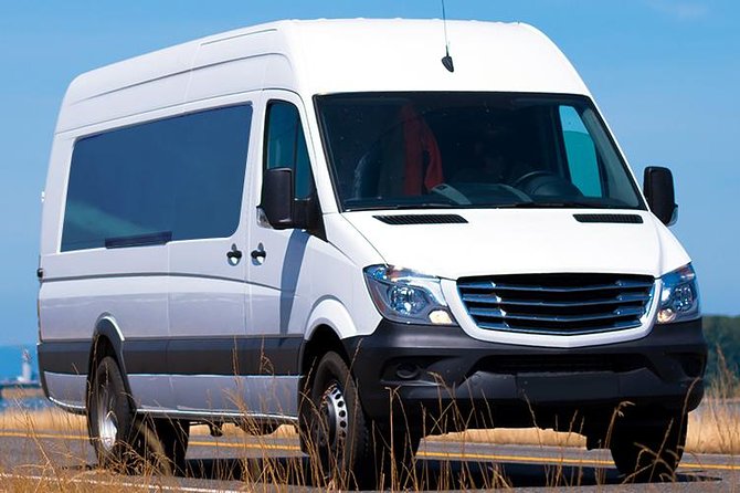 Private Transfer in Los Cabos Airport to hotels or vice versa - The simplest way to start Cabo: airport to hotel, one-way
