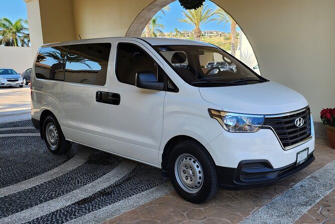 Private Transportation from Los Cabos Airport to ROUND TRIP Hotels - Meeting Point at Terminal 2: get your bearings fast