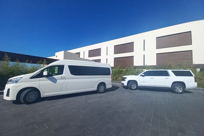 Prívate Transportation Service - Meet the Drivers: The Friendly Local Help Factor