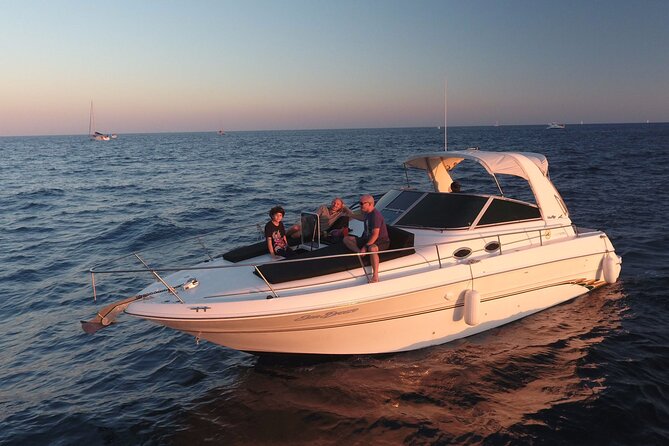 Private Whale Watching on Luxury Yacht in Cabo San Lucas - El Arco photo stop: the moment you’ll be glad you planned for
