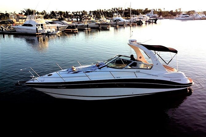 Private yacht charter for cruising & snorkeling in Cabo San Lucas - What the crew makes special, from Captain Heron to Lalo