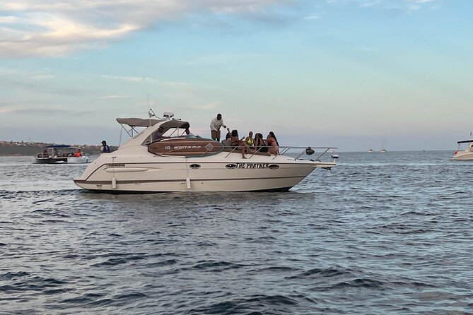 Private yacht rental for 2 hours - Crew and Captain Hosting: Why This Feels Less Like a Transaction