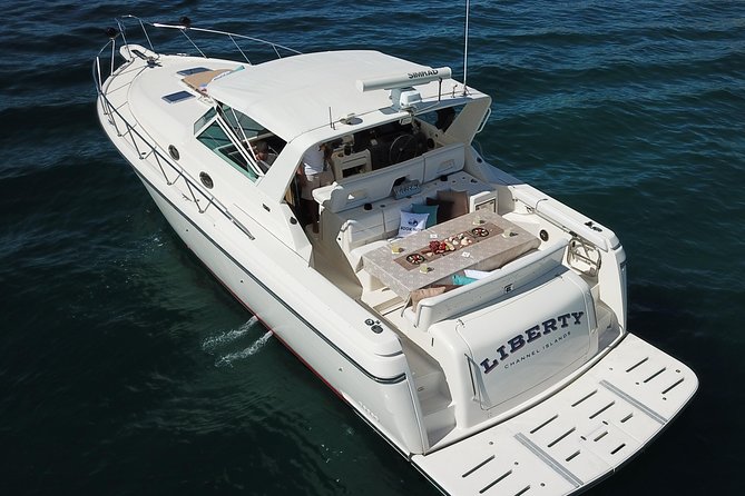 Private Yacht Ultimate Fishing and Snorkeling Adventure - 6 Hours - El Arco de Cabo San Lucas and the Santa Maria/Chileno Bay plan