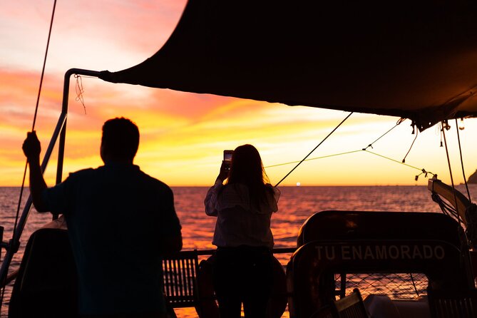 Romantic Sailboat Sunset: Live Music, Premium Bar & Dinner -Cabos - Pickup, pier access, and the practical stuff that affects your mood