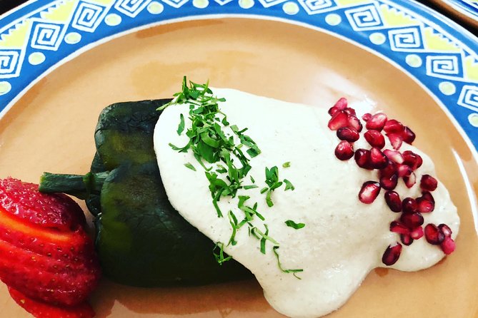San Jose del Cabo Cooking Class Experience and Local Markets - Drinks and tasting: hibiscus margaritas plus tequila