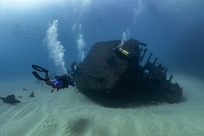 Scuba Diving - Two routes based on your level: Marine Park sites vs Santa Maria and Chileno