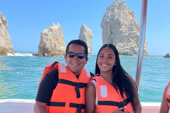 Shared Experience Glass Bottom Boat to the Arch in Cabo San Lucas - Key highlights at a glance