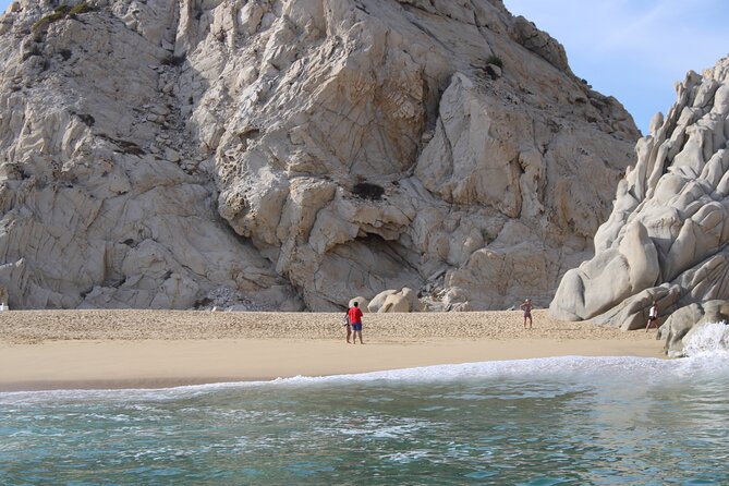 Shared Tour to the Arch of Cabo San Lucas - English Guidance on the Water (and What to Expect)