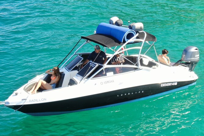 Small boat rental in cabo - Yamaha 28ft. - Meeting at Papillon Yachts: the part you can’t skip