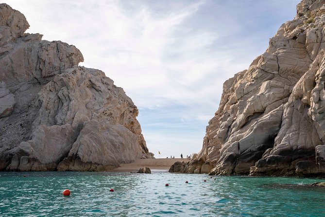Snorkeling at Pelicans Rock - COVID-era precautions: what you can expect