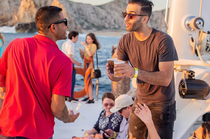 Sunset Cruise in Los Cabos with Jazz and Wine - Pacific sunset timing: when wind affects the show