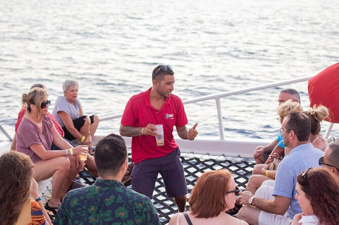 Sunset Cruise in Los Cabos with Jazz and Wine - Jazz expectations: music theme, and why “live sax” can vary