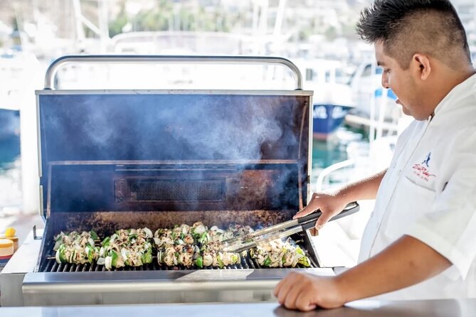 Sunset Dinner Cruise in Los Cabos - Practical onboard notes: comfort, facilities, and what to pack