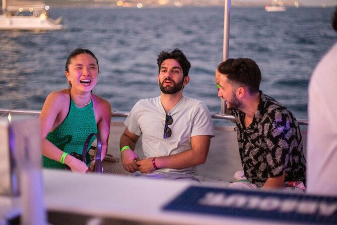 Sunset Party Cruise at Los Cabos - Price and value: what $95 buys you in Cabo