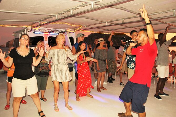 Tacos buffet & Open Bar Cruise! Los Cabos Round Transportation - On-board experience: open bar, music energy, and real tacos