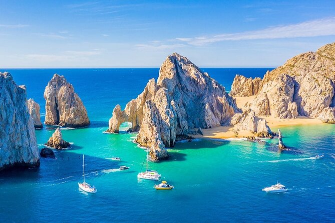 Whale Watching and Cabo San Lucas Arch - The Cabo San Lucas Arch: The End-of-the-Earth Photo Stop